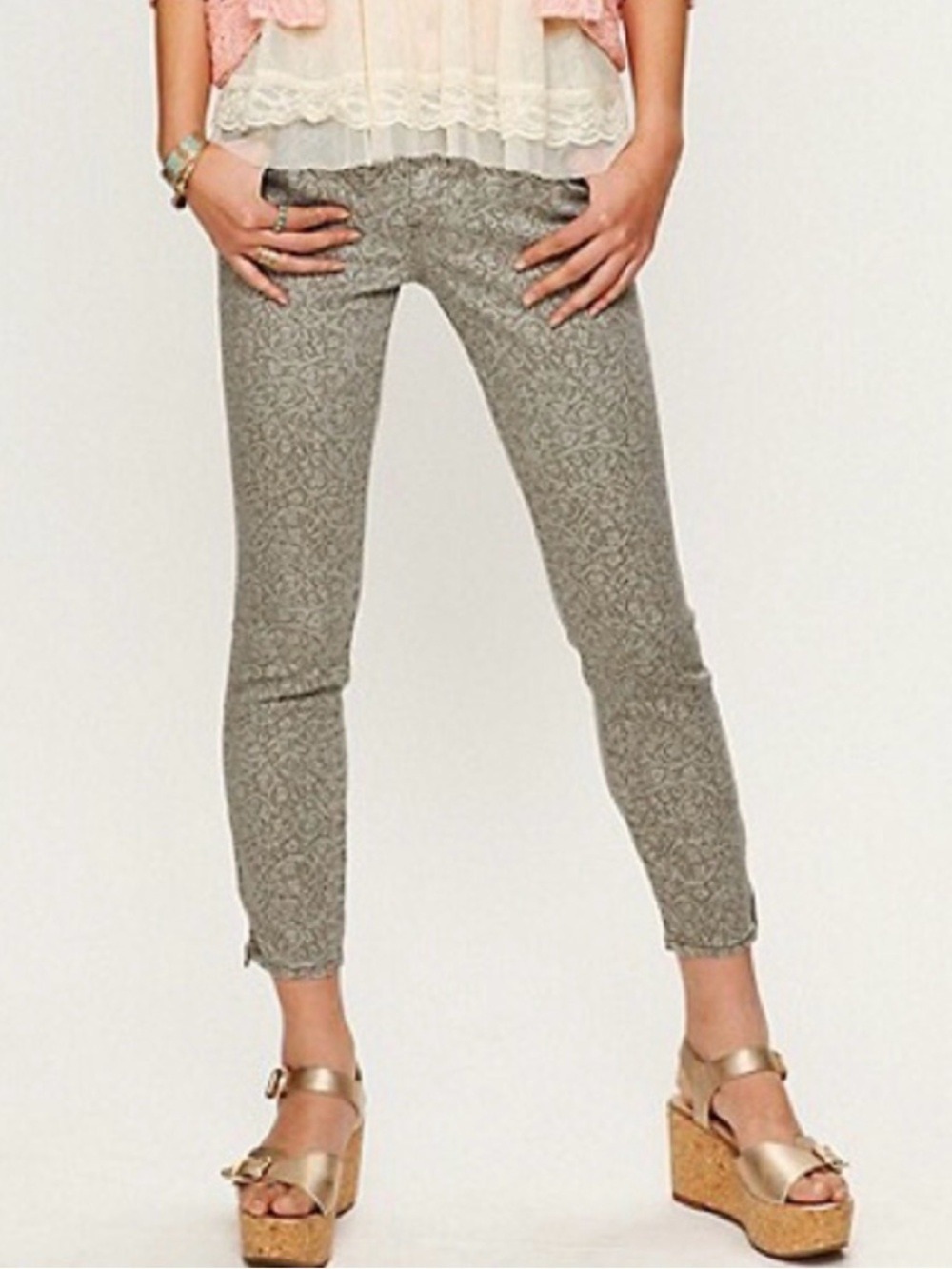 NWT Free People Lace Print Grey Crop Skinny Jeans Sz 28